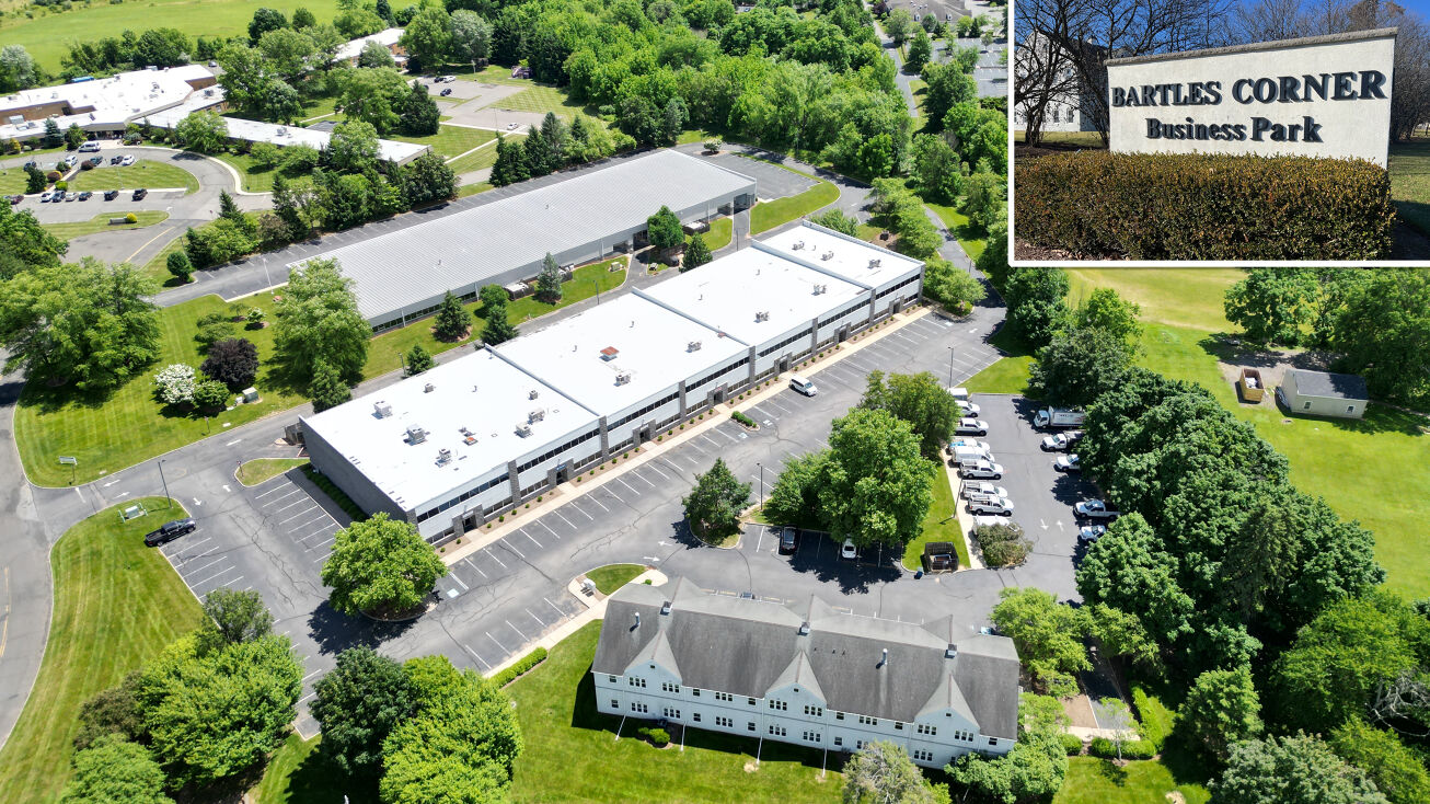 8 Bartles Corner Rd, Flemington, NJ 08822