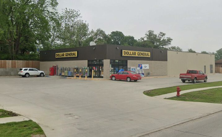 Pictures of Retail property located at 704 E Jackson St, Sigourney, IA 52591 for sales - image #1