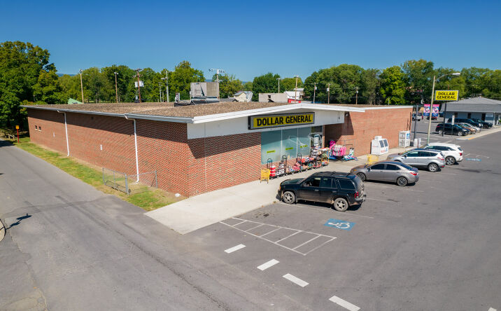 Pictures of Office, Retail, Special Purpose property located at 2 Mountain View St, Petersburg, WV 26847 for sales - image #1
