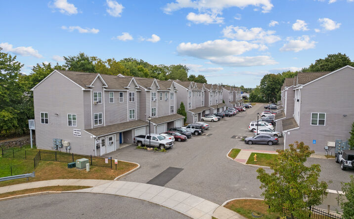 Pictures of Multifamily property located at 62 Chestnut St, Danbury, CT 06810 for sales - image #1