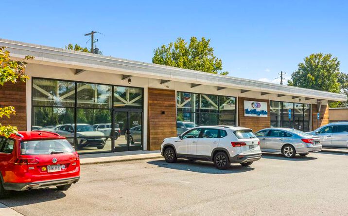 Pictures of Office, Retail property located at 1940 Moores Mill Rd NW, Atlanta, GA 30318 for sales - image #1