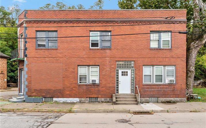 Pictures of Mixed Use property located at 401 Arch St, Carnegie, PA 15106 for sales - image #1