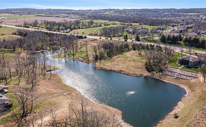 Pictures of Land, Multifamily property located at 3903 S 20th Street, Leavenworth, KS 66048 for sales - image #1