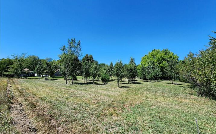 Pictures of Land, Special Purpose, Multifamily property located at 26 Ohio Drive, Linn Valley, KS 66040 for sales - image #1