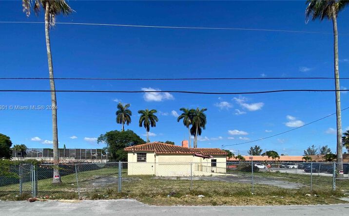 Pictures of Land property located at 13400 Alexandria Dr, Opa-Locka, FL 33054 for sales - image #1