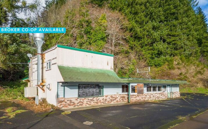 Pictures of Retail property located at 578-580 W Hwy 20, Toledo, OR 97303 for comps - image #1