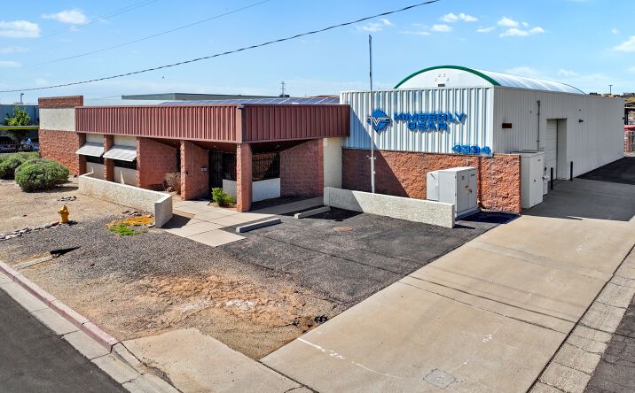 Pictures of Industrial property located at 4334 E Magnolia St, Phoenix, AZ 85034 for comps - image #1