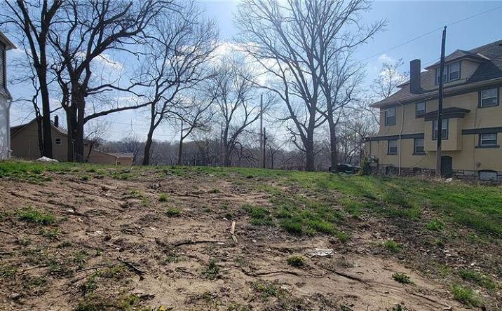Pictures of Land property located at 407 Askew Avenue, Kansas City, MO 64124 for sales - image #1
