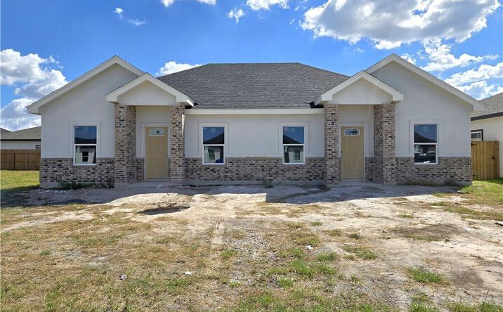 Pictures of Multifamily property located at 2429 Summit Road, La Feria, TX 78559 for sales - image #1
