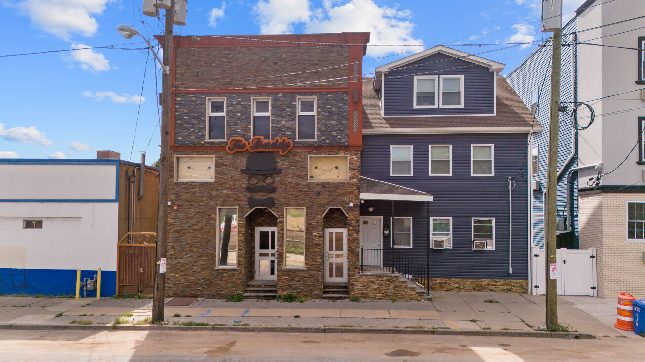 Pictures of Mixed Use, Multifamily, Special Purpose property located at 267 Oak St, Passaic, NJ 07055 for sales - image #1