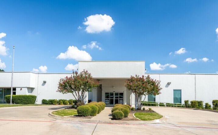 Pictures of Office property located at 1320 W Walnut Hill Ln, Irving, TX 75038 for sales - image #1