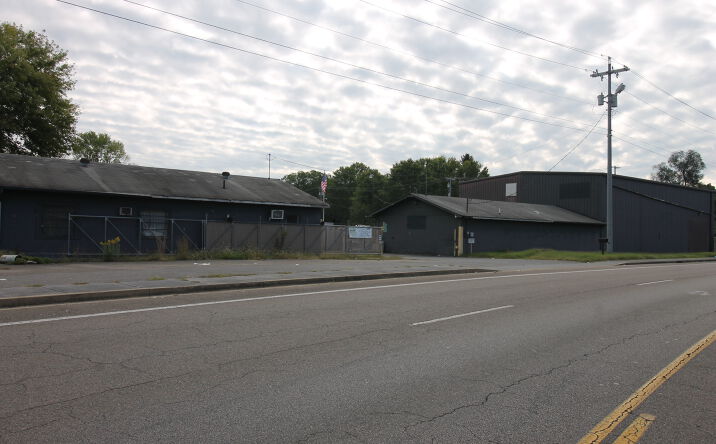 Pictures of Industrial property located at 808 N Lynn Ave, Elizabethton, TN 37643 for sales - image #1