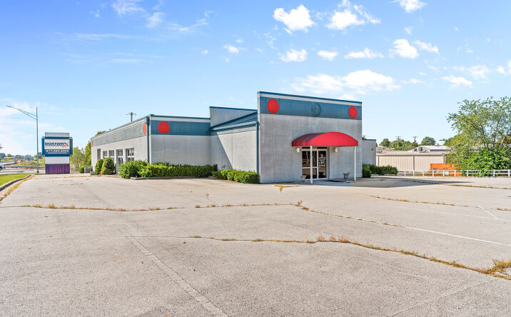 Pictures of Industrial, Office, Retail property located at 411 W South St, Nixa, MO 65714 for sales - image #1