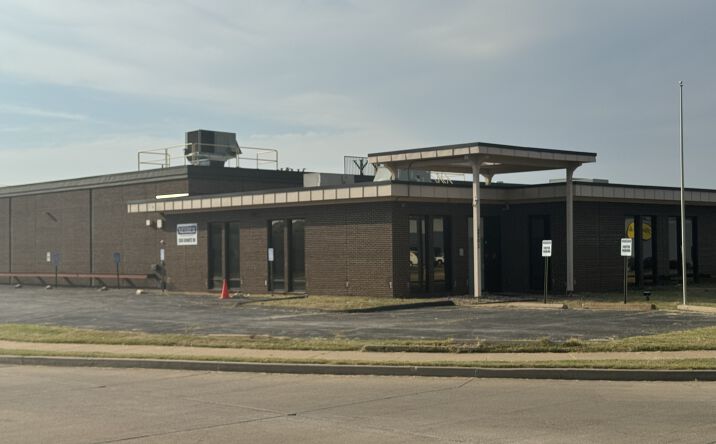 Pictures of Industrial property located at 2303 Schuetz Rd, St. Louis, MO 63146 for sales - image #1