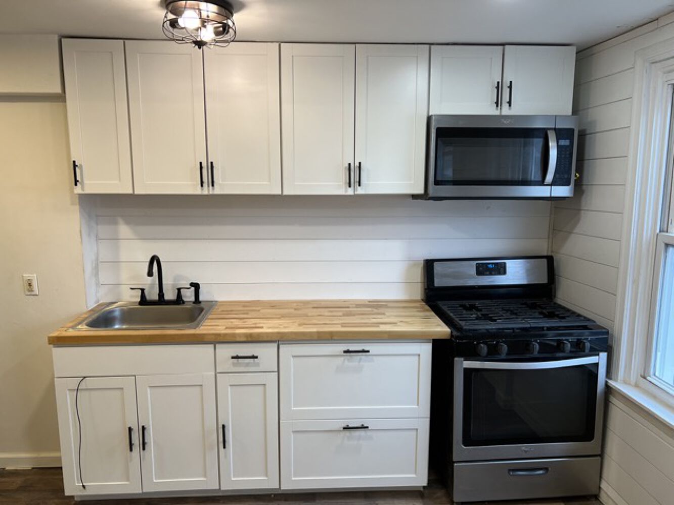 201 E CHESTNUT ST Norristown PA 19401-4081 APN: 130008652002 | Crexi.com