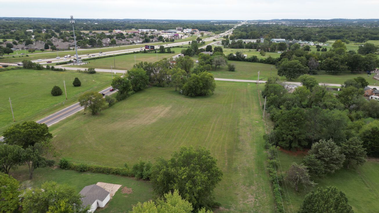 9040 S Union Ave, Tulsa, OK 74132