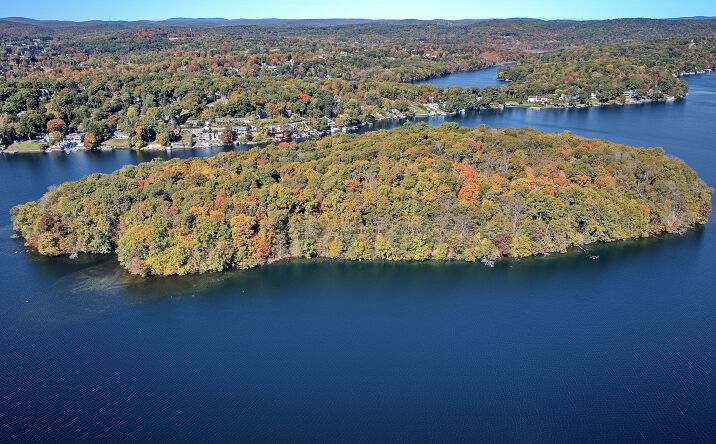 Pictures of Land property located at 44 Canopus Island, Mahopac, NY 10541 for sales - image #1