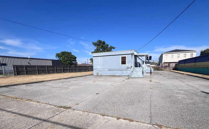 Pictures of Land property located at 2701 N Hullen St, Metairie, LA 70002 for sales - image #1