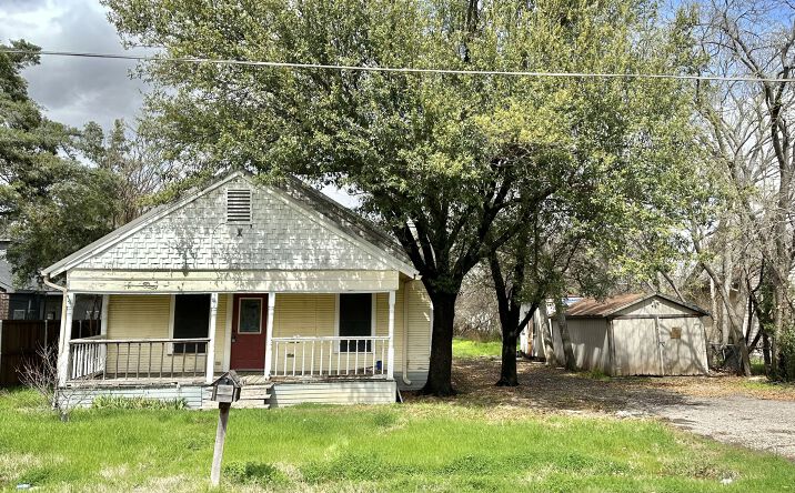Pictures of Hospitality, Land, Mixed Use, Multifamily, Office property located at 410 Jefferson Ave, Princeton, TX 75407 for sales - image #1