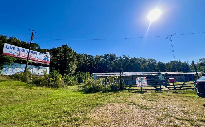 Pictures of Industrial, Mixed Use, Retail property located at 939 US-61, Natchez, MS 39120 for sales - image #1