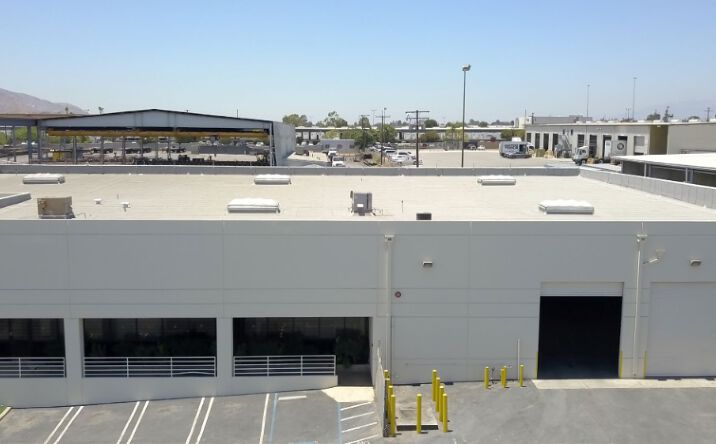 Pictures of Industrial property located at 170 W Mindanao St, Bloomington, CA 92316 for sales - image #1
