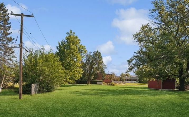 Pictures of Land property located at 323 Oak Ridge Ave, Hillside, IL 60162 for sales - image #1