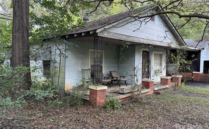 Pictures of Retail, Office, Industrial, Land, Special Purpose property located at 213 Belt Dr, Gastonia, NC 28056 for sales - image #1
