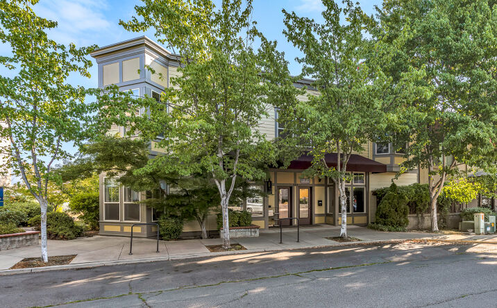 Pictures of Mixed Use, Multifamily, Office property located at 545 A Street, Ashland, OR 97520 for sales - image #1