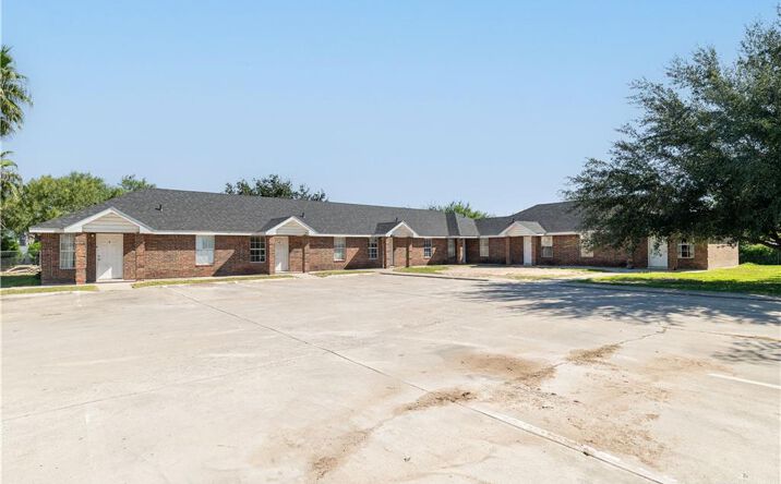 Pictures of Multifamily property located at 18202 Washington Palm Drive, Penitas, TX 78576 for sales - image #1