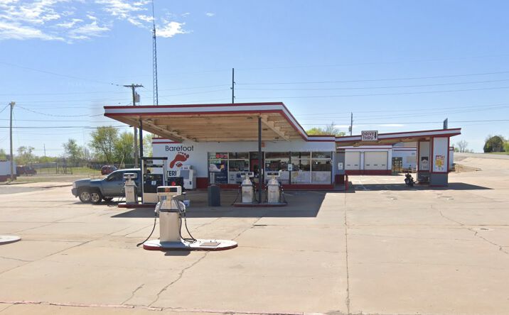 Pictures of Retail property located at 110 SW Lee Blvd, Lawton, OK 73501 for sales - image #1