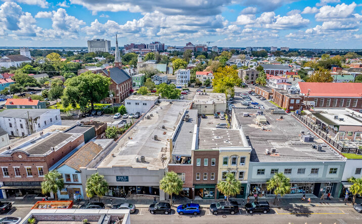 Pictures of Hospitality, Mixed Use, Multifamily property located at 487 King St, Charleston, SC 29403 for sales - image #1