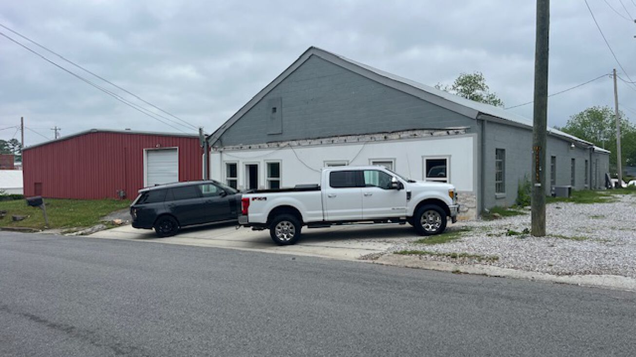 217 Sparkman St SW, Hartselle, AL 35640