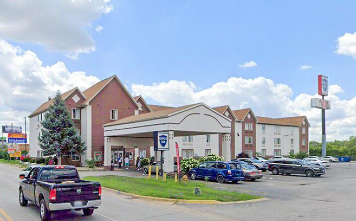 Pictures of Hospitality property located at 12808 S Ashland Ave, Calumet Park, IL 60827 for sales - image #1