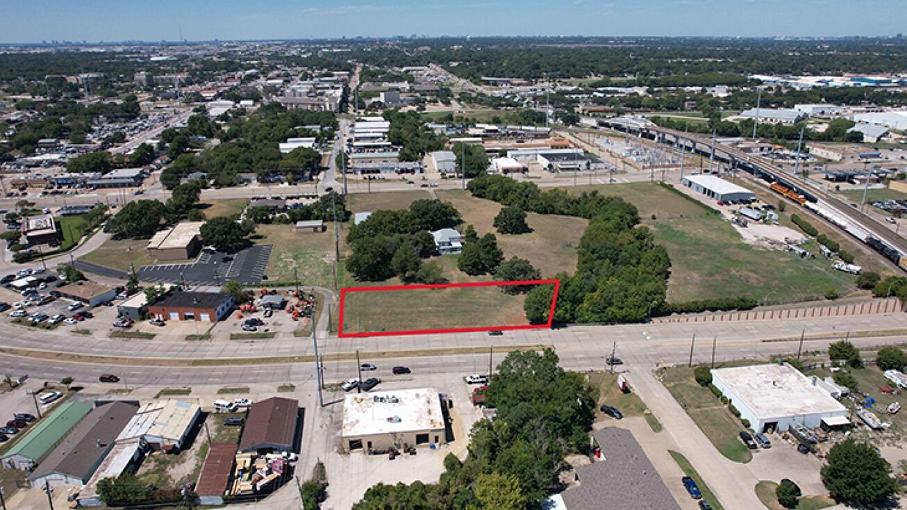 301 Lavon Dr, Garland, TX 75040