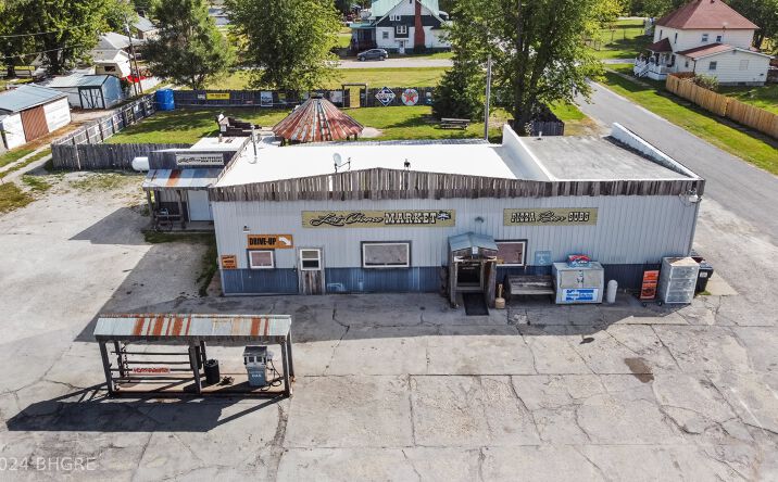 114 S Prairie Street, Russell, IA 50238 | Crexi.com