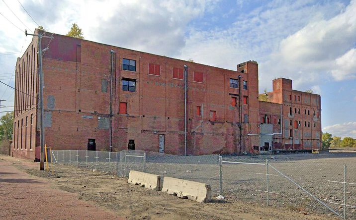 Pictures of Industrial property located at 2800 Standish St, Detroit, MI 48216 for sales - image #1