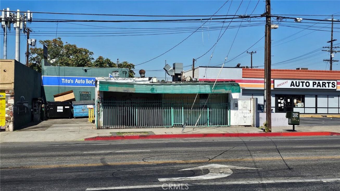 13741 Van Nuys Boulevard, PACOIMA, CA 91331