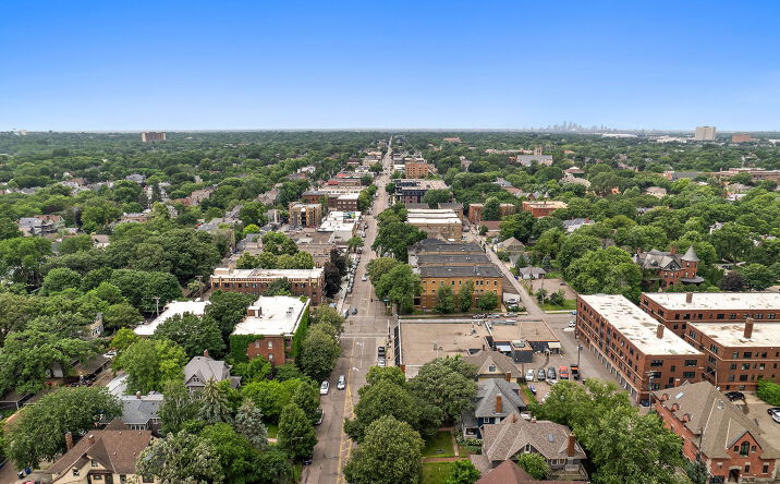 Pictures of Retail, Land property located at 611 Grand Avenue, Saint Paul, MN 55102 for sales - image #1