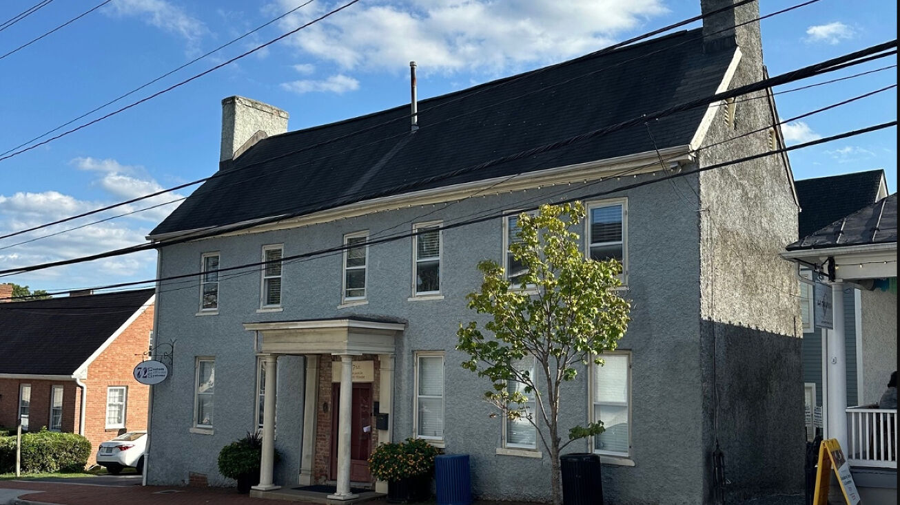 Pictures of Office property located at 17 Loudoun St SE, Leesburg, VA 20175 for sales - image #1