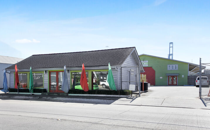 image of property at 4920 TCHOUPITOULAS ST New Orleans LA 70115-1713