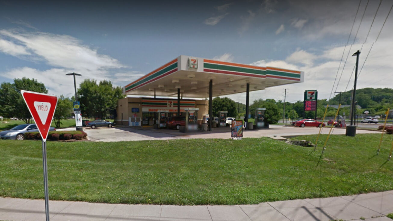13515 Big Bend Road, St. Louis, MO 63122 Retail Property for Sale 7Eleven
