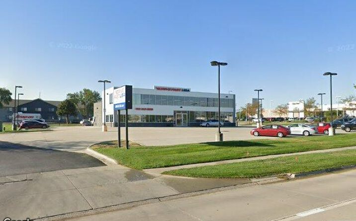 Pictures of Retail, Special Purpose property located at 2601 Whitehead Dr, Lincoln, NE 68521 for sales - image #1