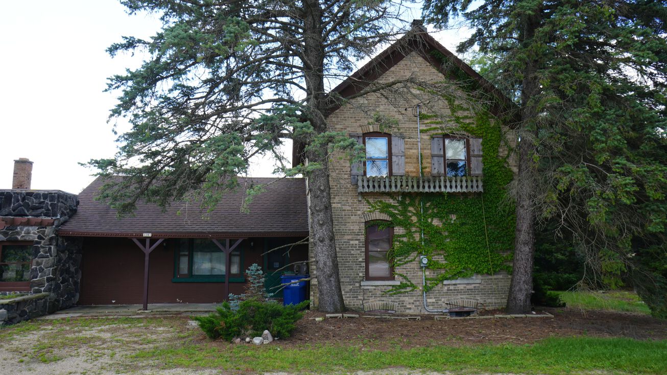 Pictures of Hospitality, Mixed Use, Office, Retail property located at 2281 E Washington St, West Bend, WI 53095, 6492 Municipal Dr, West Bend, WI 53090 for sales - image #1