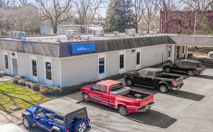 Pictures of Office property located at 129 King St, Jonesboro, GA 30236 for sales - image #1