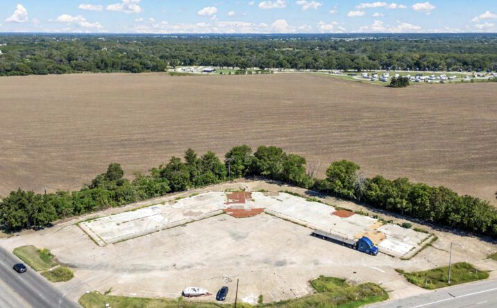 Pictures of Land property located at 1845 W Lake Shore Dr, Waco, TX 76708 for sales - image #1