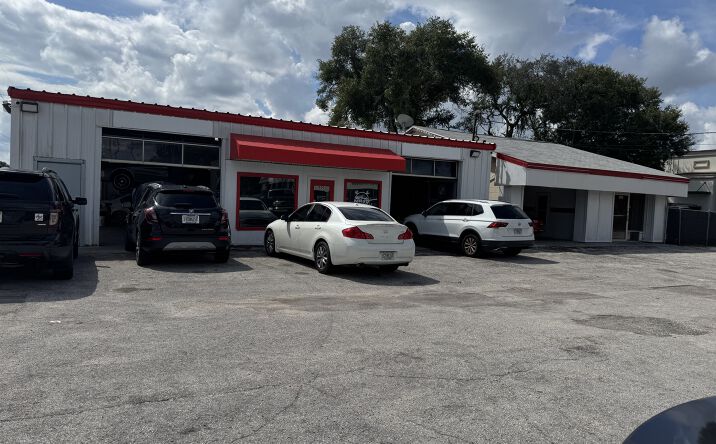 Pictures of Retail property located at 806-806  W State Rd 434, Longwood, FL 32750 for sales - image #1