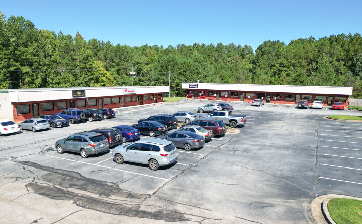 Pictures of Retail property located at 2600 GA-212, Covington, GA 30016 for comps - image #1
