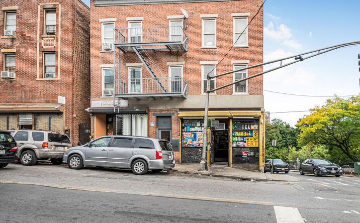 Pictures of Mixed Use, Multifamily, Retail property located at 156 Palisade Ave, Yonkers, NY 10701 for sales - image #1