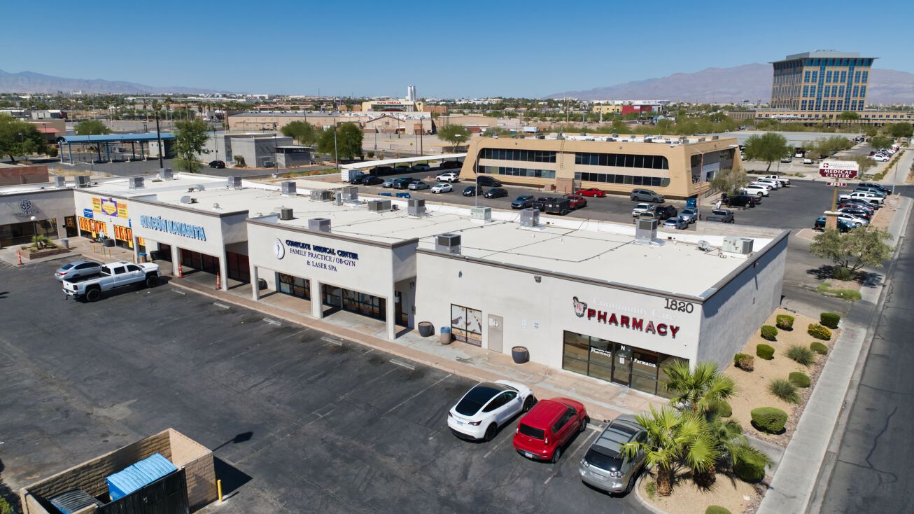 Pictures of Retail property located at 1820 E Lake Mead Blvd, North Las Vegas, NV 89030 for sales - image #1