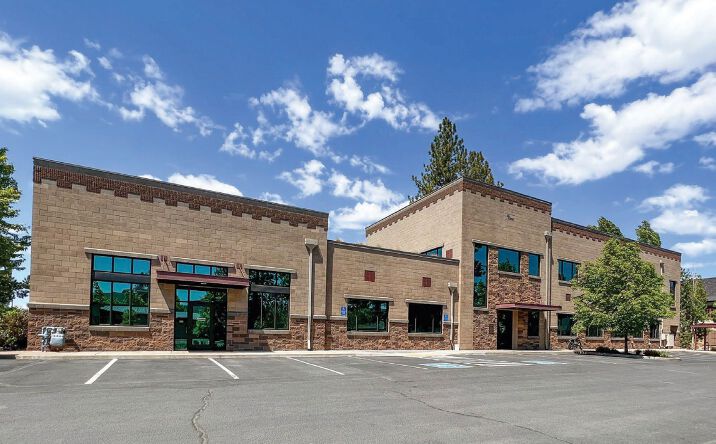 Pictures of Retail, Office property located at 2796 NW Clearwater Dr, Bend, OR 97703 for sales - image #1